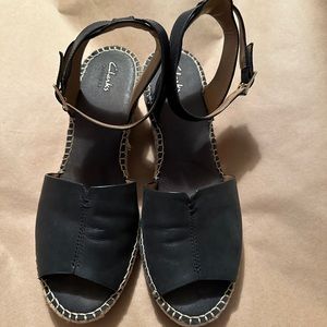 Clarks Petrina‎ Selma Black Leather Wedge Ankle Strap Espadrille Sandals 10 EUC